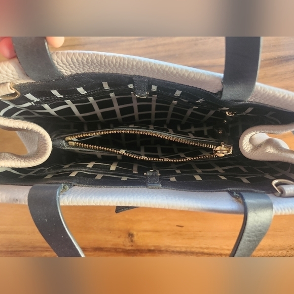 Kate Spade ♠️ Handbag - Picture 6 of 6